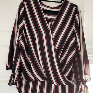 Everleigh blouse, size small